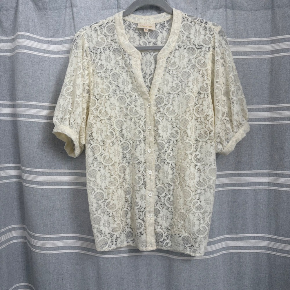 ModCloth Lace Button Front Short Sleeve Blouse Size M